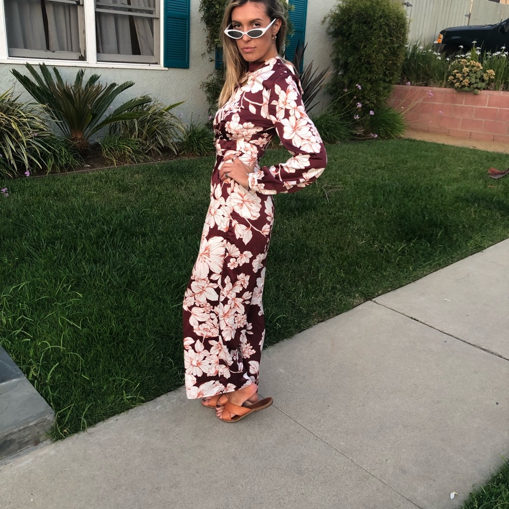 Flowerer Romper - Picture 3 of 7
